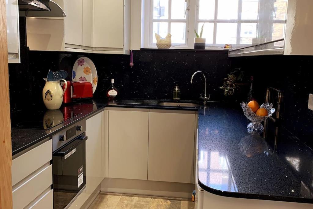Stylish And Cosy 3 Bedroom Appartment Londres Extérieur photo